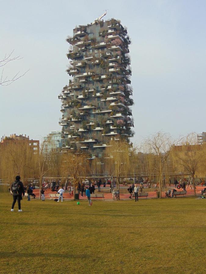 King'S House Bosco Verticale Unicredit Tower Gaeaulenti Милано Екстериор снимка